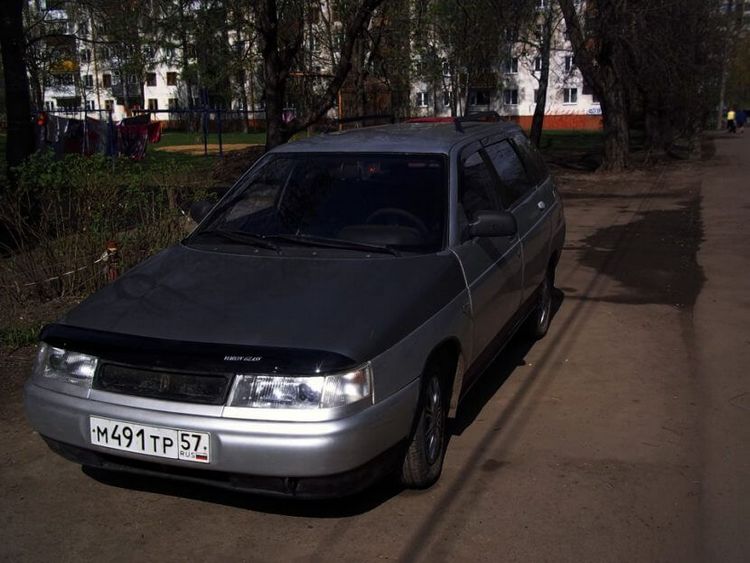 Плівка для авто: чому варто вибрати коричневий колір